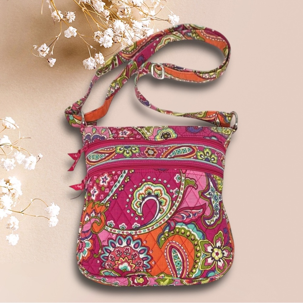 Vera Bradley Pink Floral Paisley Hipster Crossbody Purse Bag w/ Adjustable Strap